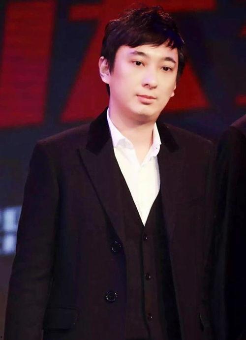 王思聪娱乐圈吃瓜第一人,娱乐圈吃瓜第一人的传奇人生 第2张 王思聪娱乐圈吃瓜第一人,娱乐圈吃瓜第一人的传奇人生 第2张